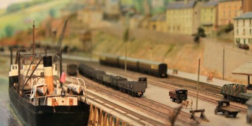 models_and_miniatures.